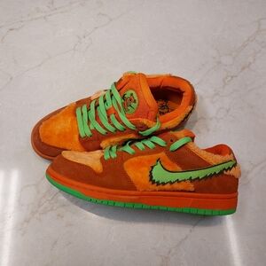 Nike x Grateful Dead SB Dunk Low 'Orange Bear'